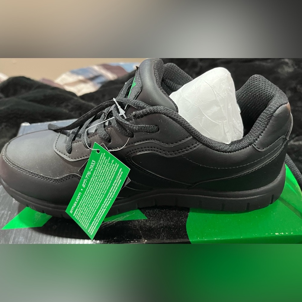 SR Max slip resistant Sneakers